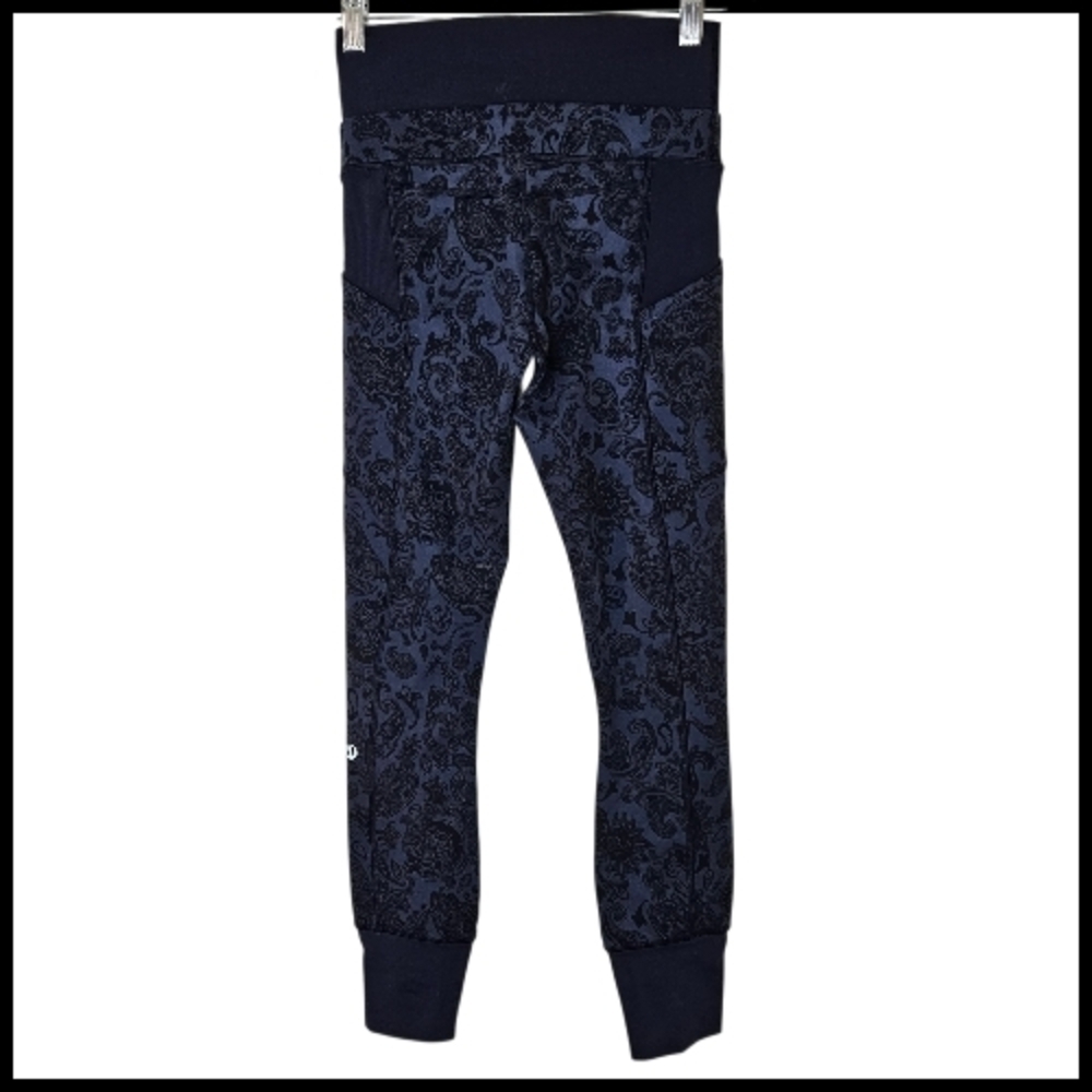 Lululemon En Route Crop Jogger Leggings Blue Inkwell Paisley Sz 4 - Picture 6 of 10